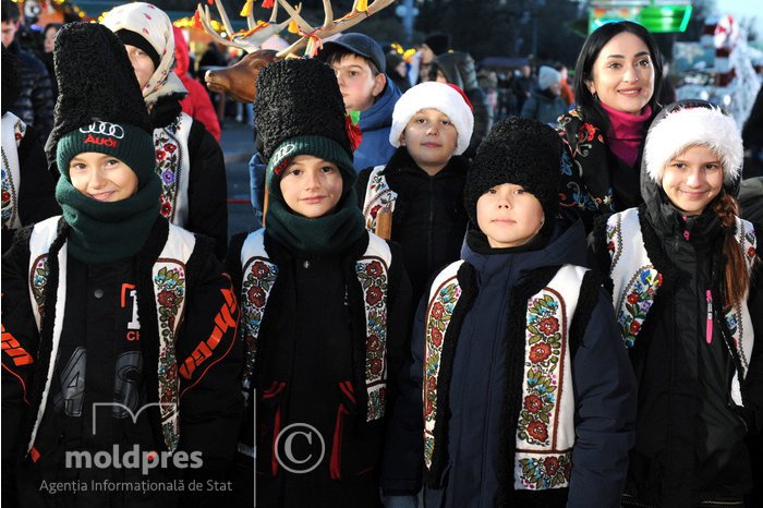 Discover Moldova with #MOLDPRES: Winter customs and traditions which turn holidays nicer and more attractive